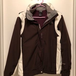 North face jacket , water Resistant Color burgundy